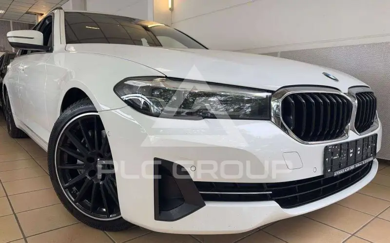 2022 BMW 530
