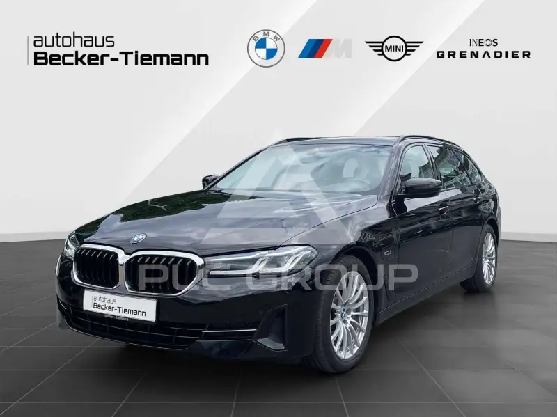 2022 BMW 530