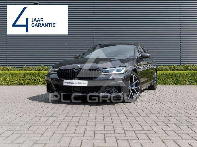 2022 BMW 530