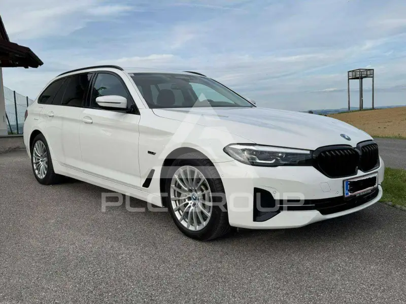 2022 BMW 530