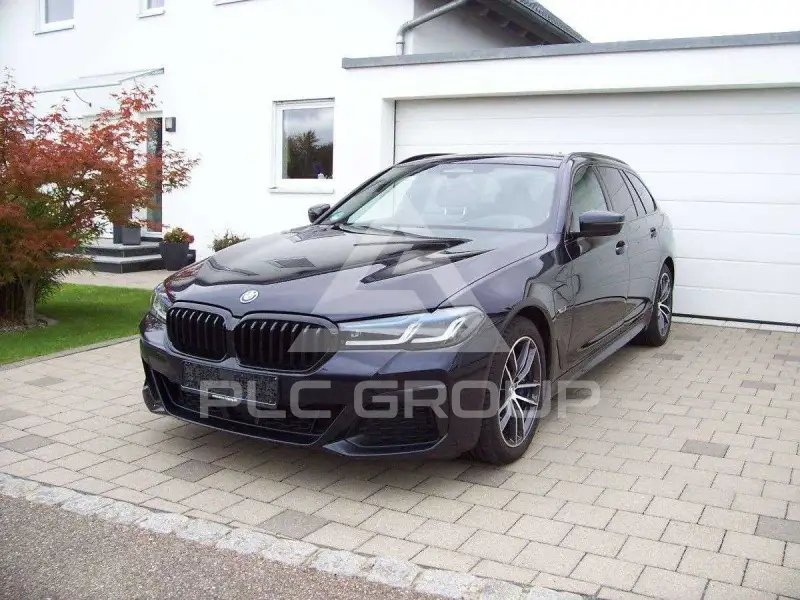 2022 BMW 530