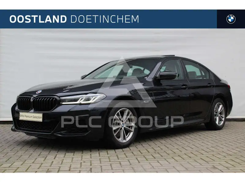 2022 BMW 530