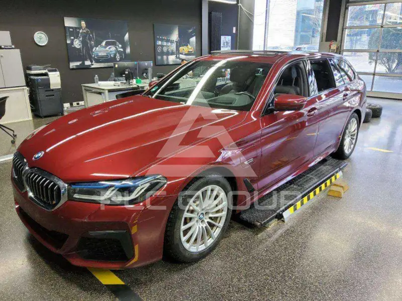 2022 BMW 530