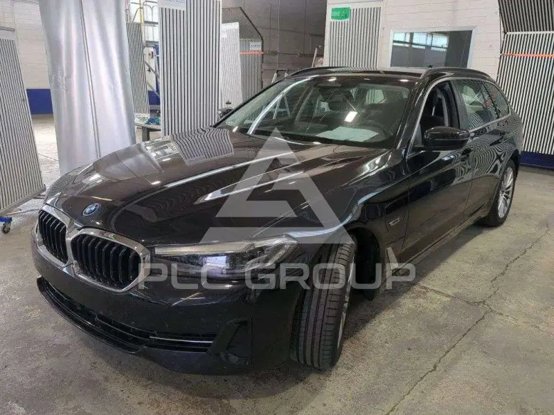 2022 BMW 530