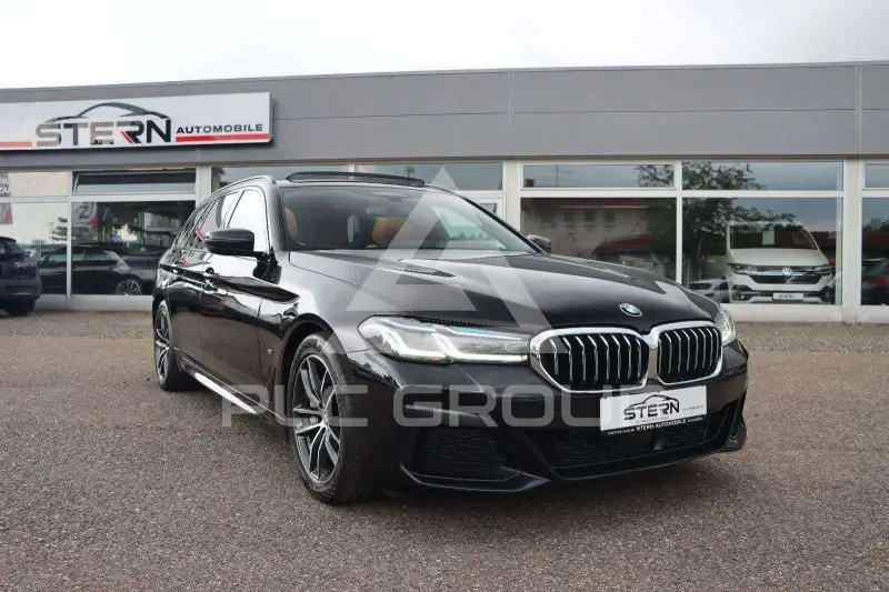 2022 BMW 530