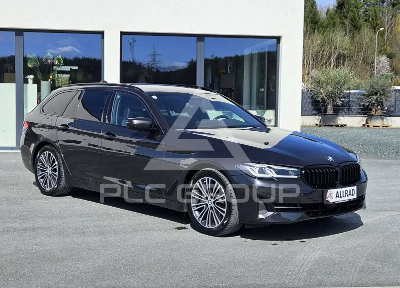 2022 BMW 530