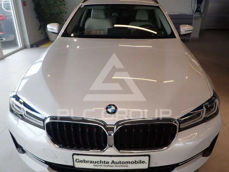 2022 BMW 530