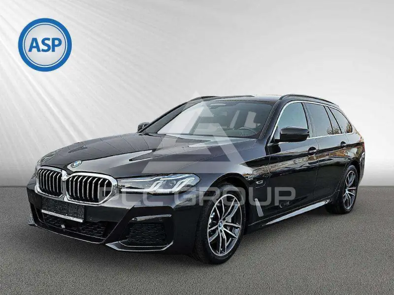2022 BMW 530