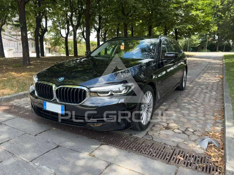 2022 BMW 530
