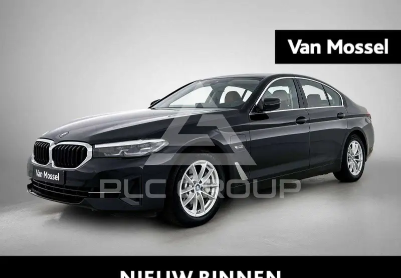2022 BMW 530