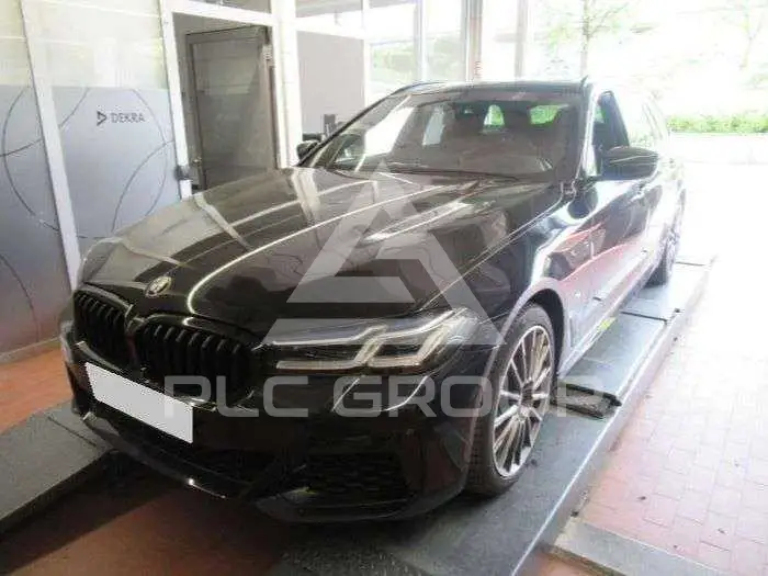2022 BMW 530