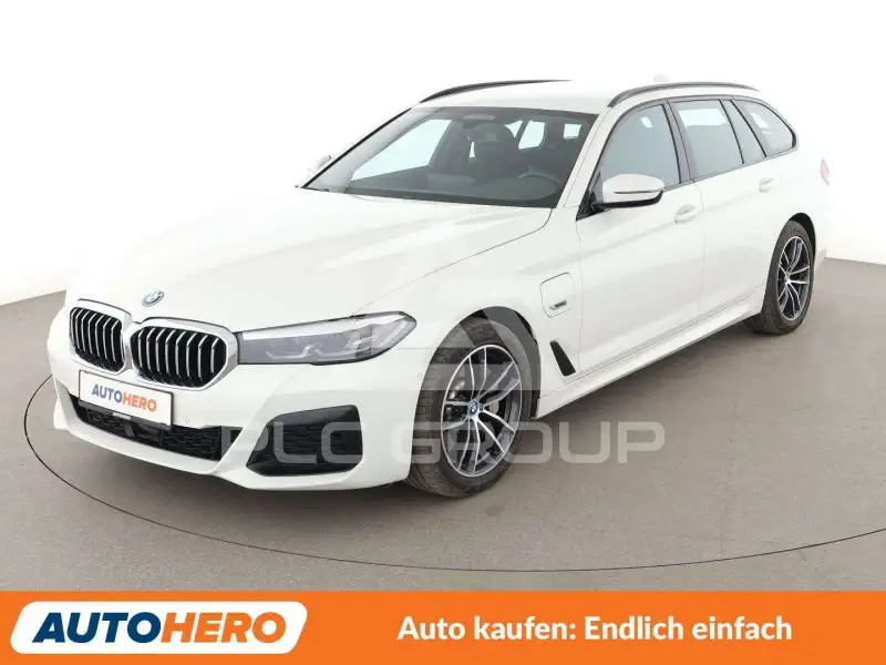 2022 BMW 530