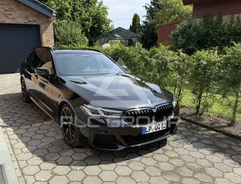 2022 BMW 530