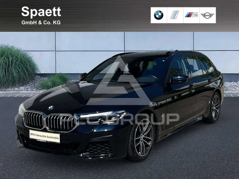 2022 BMW 530