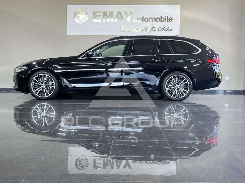 2022 BMW 530
