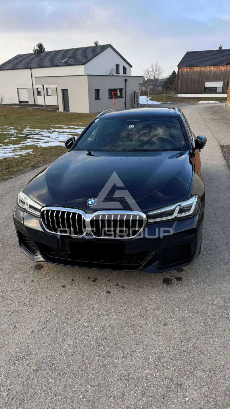 2022 BMW 530