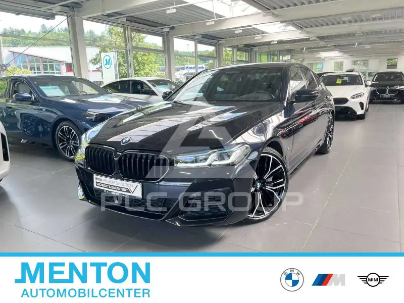 2022 BMW 530