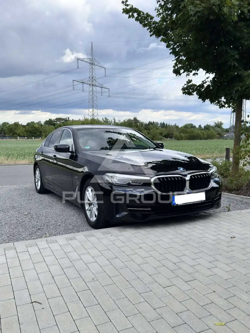 2022 BMW 530