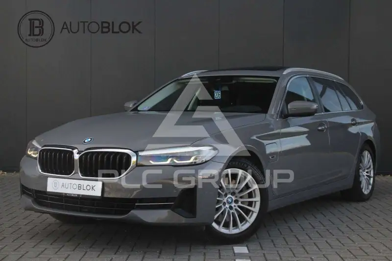 2022 BMW 530