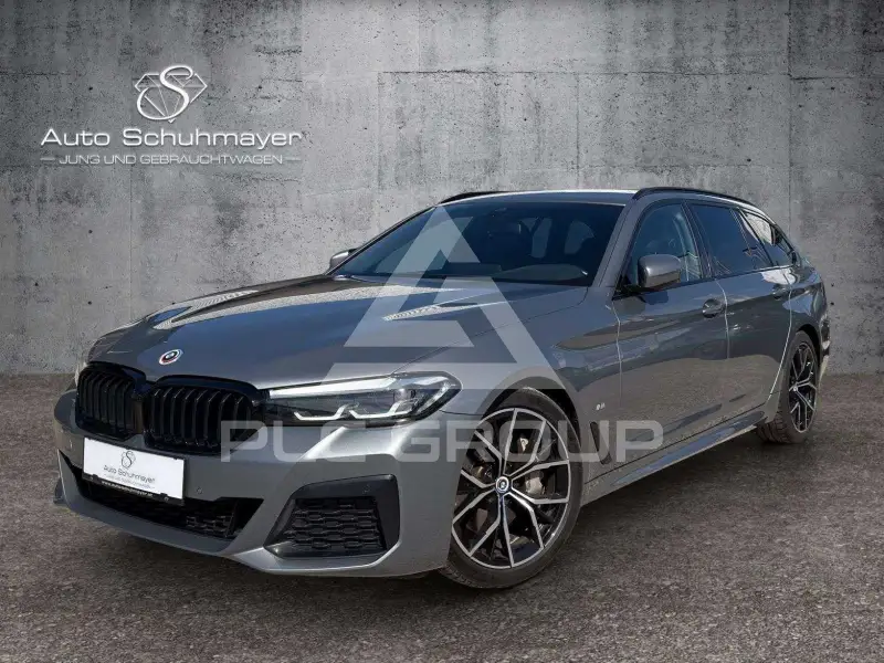 2022 BMW 530