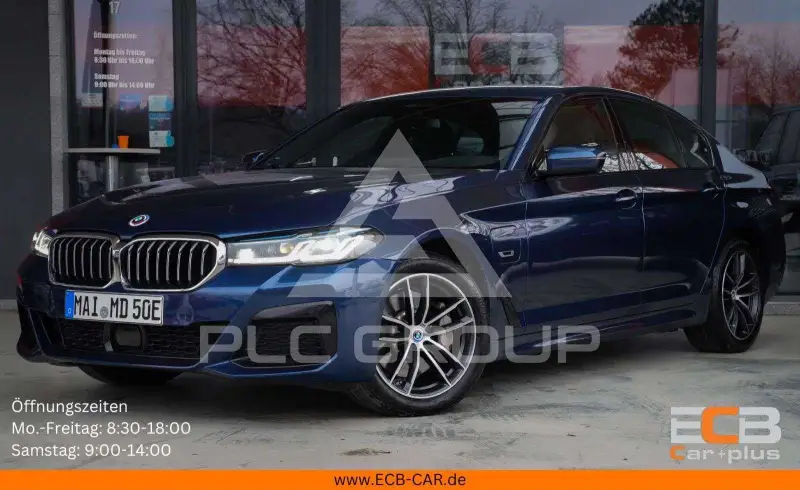 2022 BMW 530