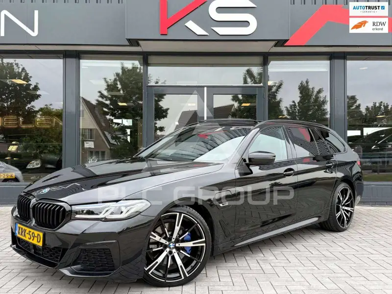 2022 BMW 530
