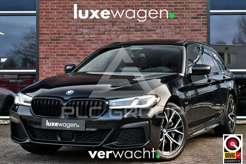 2022 BMW 530