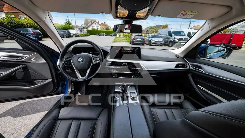 2022 BMW 530