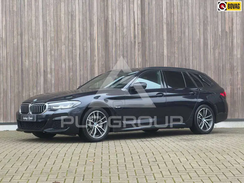 2022 BMW 530