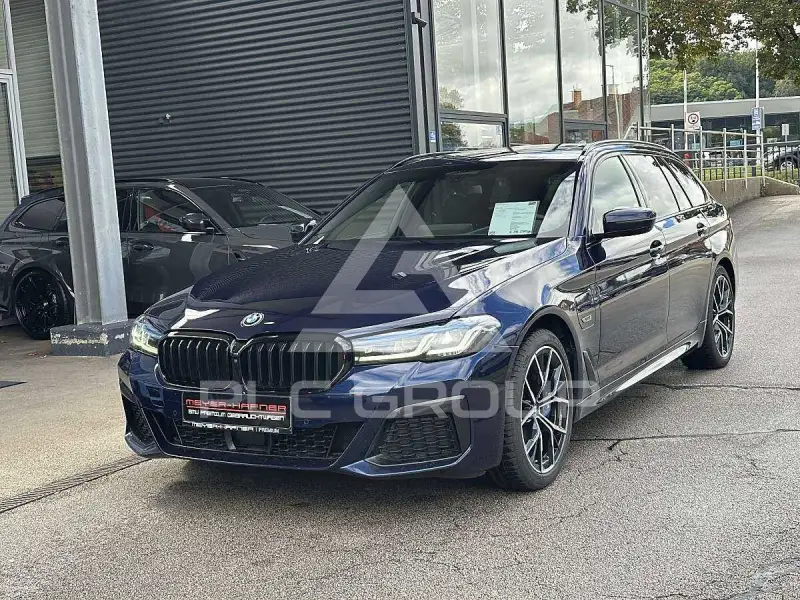 2022 BMW 530