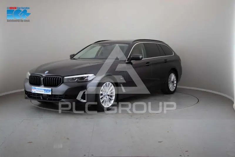 2022 BMW 530