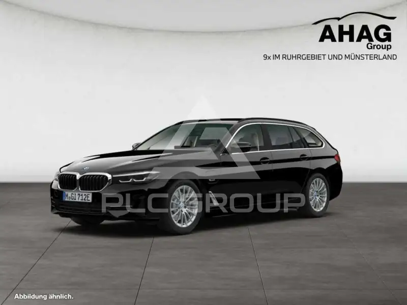 2022 BMW 530