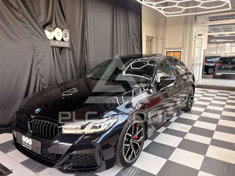 2022 BMW 530