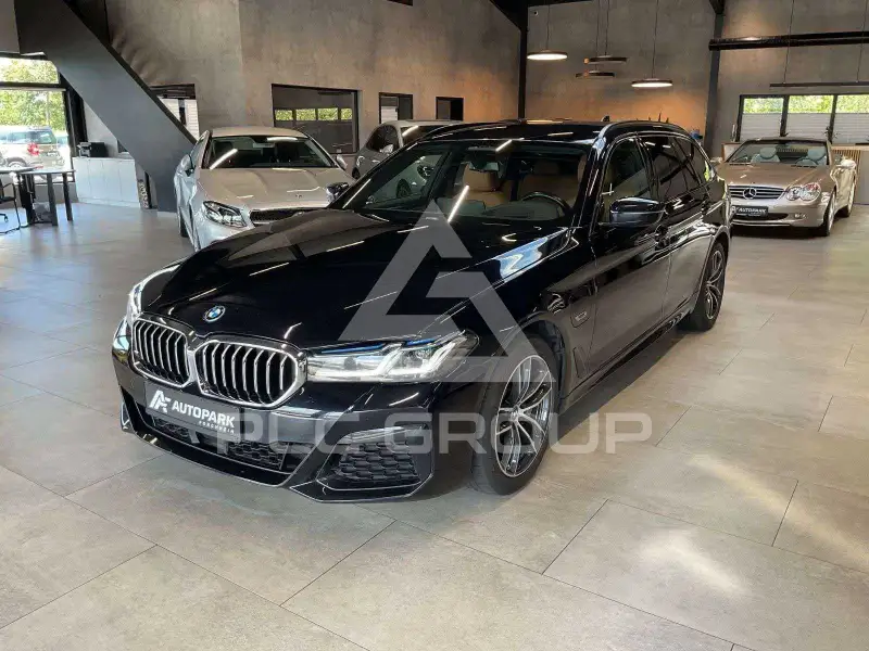 2022 BMW 530
