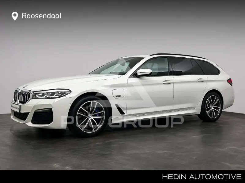 2022 BMW 530