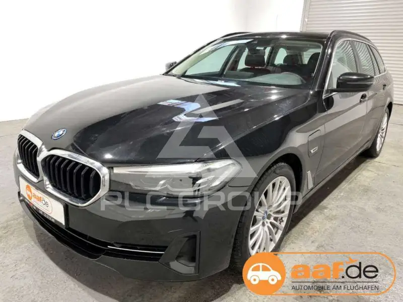 2022 BMW 530