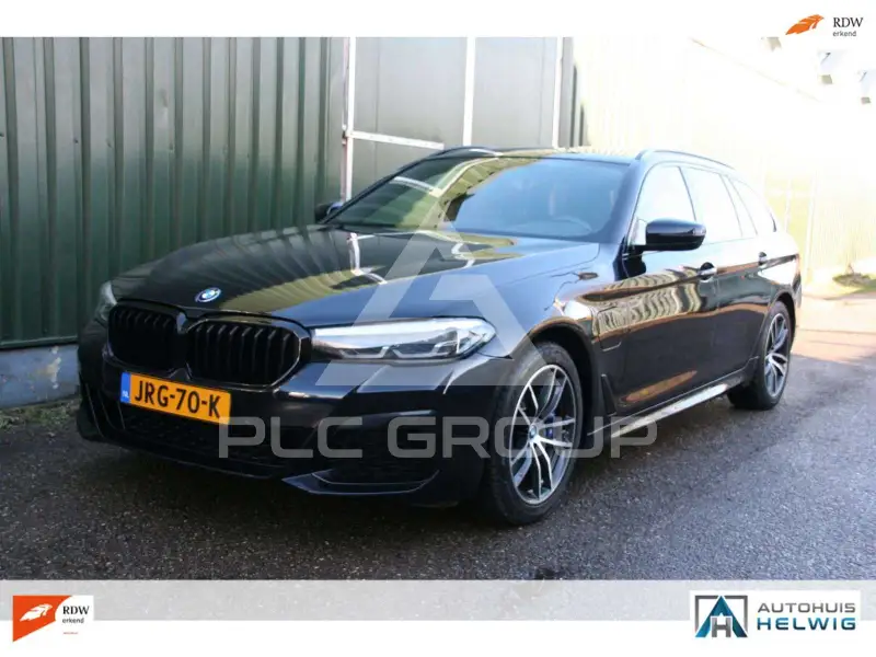 2022 BMW 530