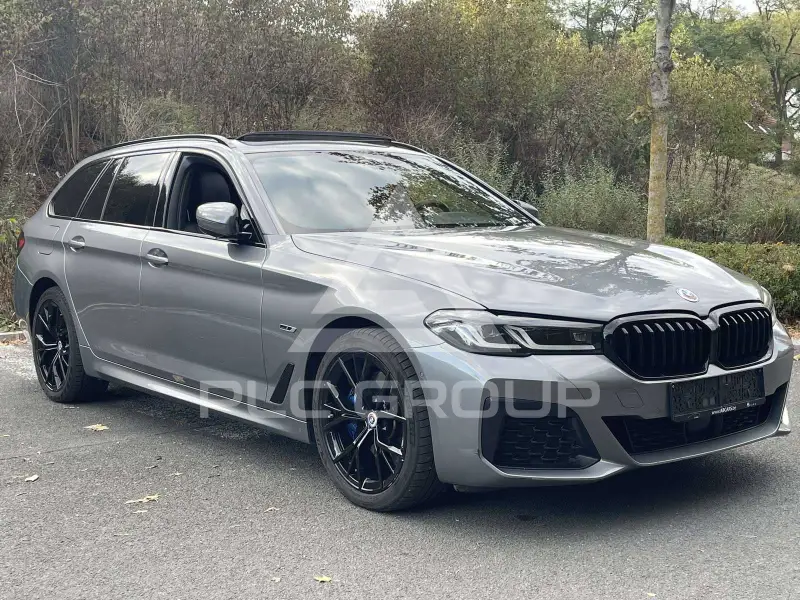 2022 BMW 530