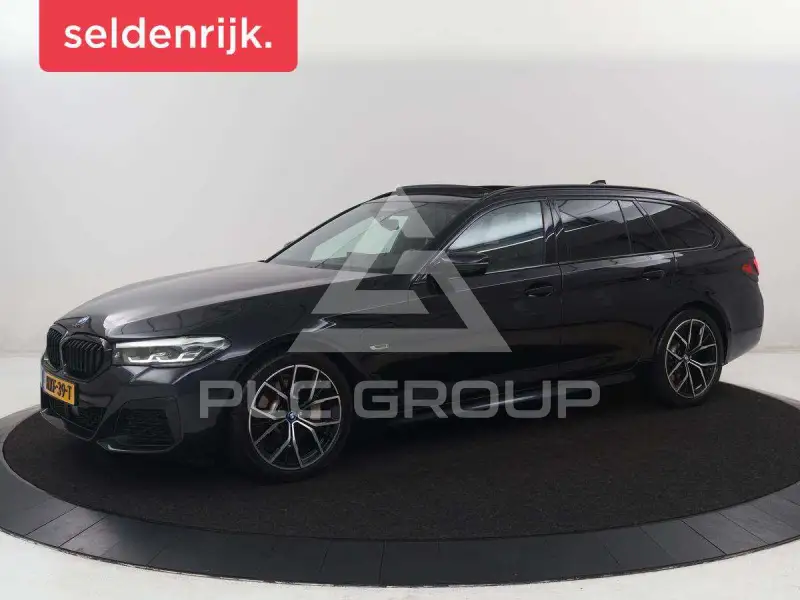 2022 BMW 530