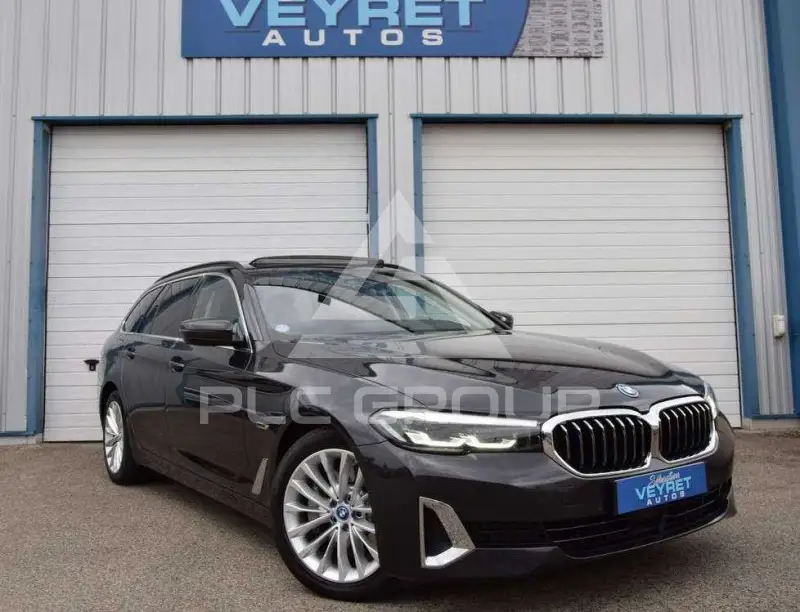 2022 BMW 530