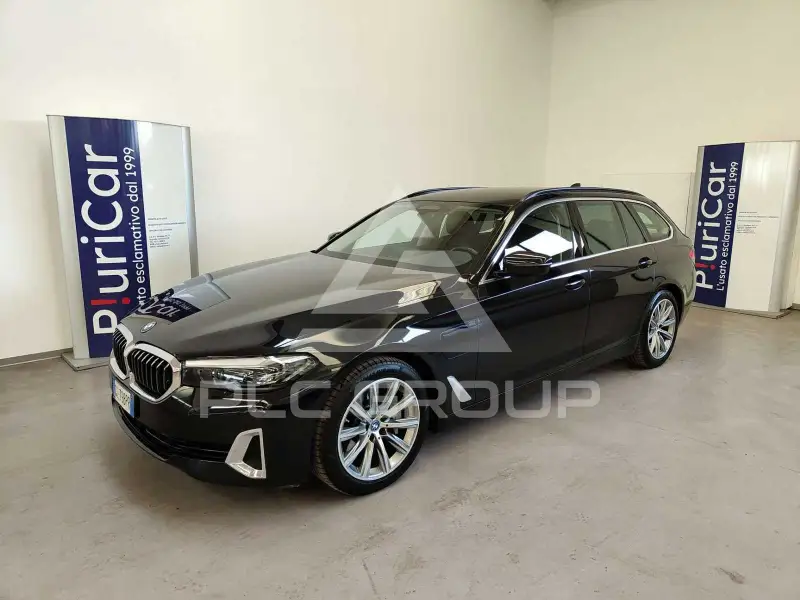2022 BMW 530