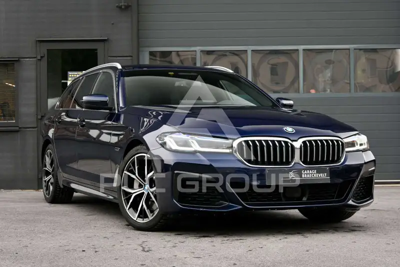 2022 BMW 530