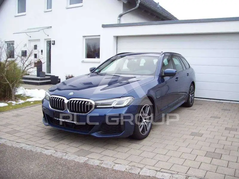 2022 BMW 530