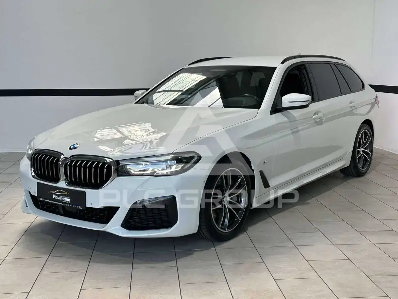 2022 BMW 530
