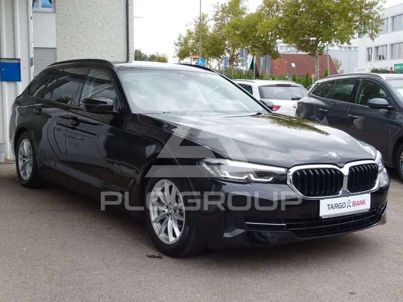2022 BMW 530