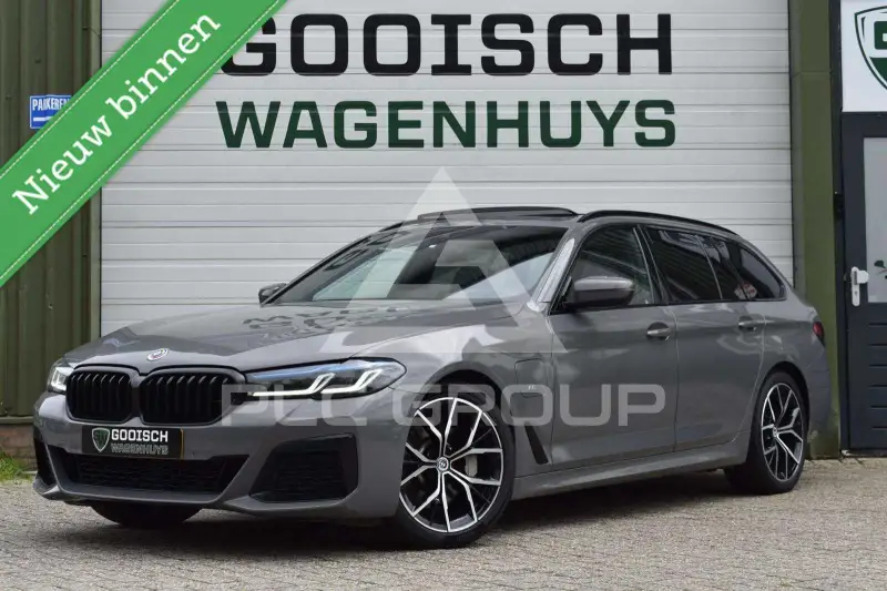2022 BMW 530