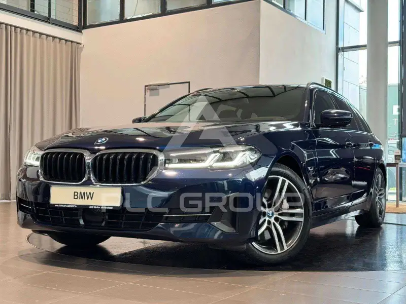 2022 BMW 530