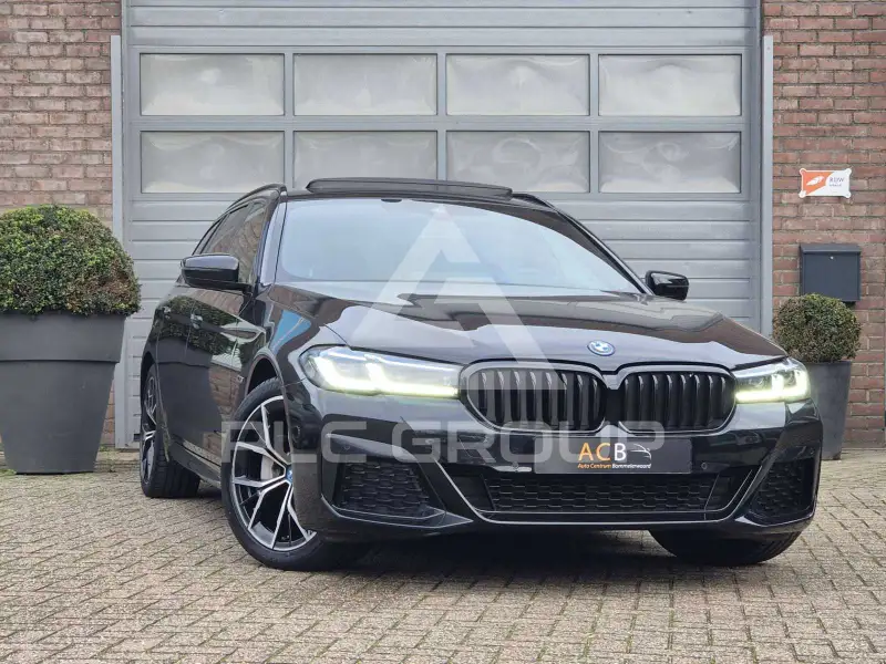 2022 BMW 530