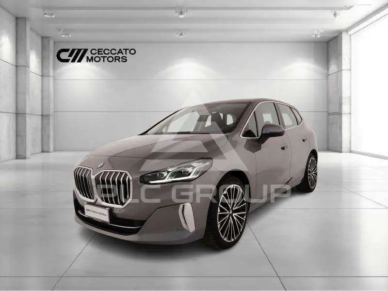 2022 BMW 218
