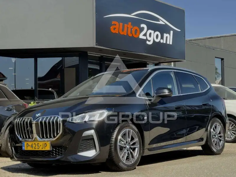 2022 BMW 218
